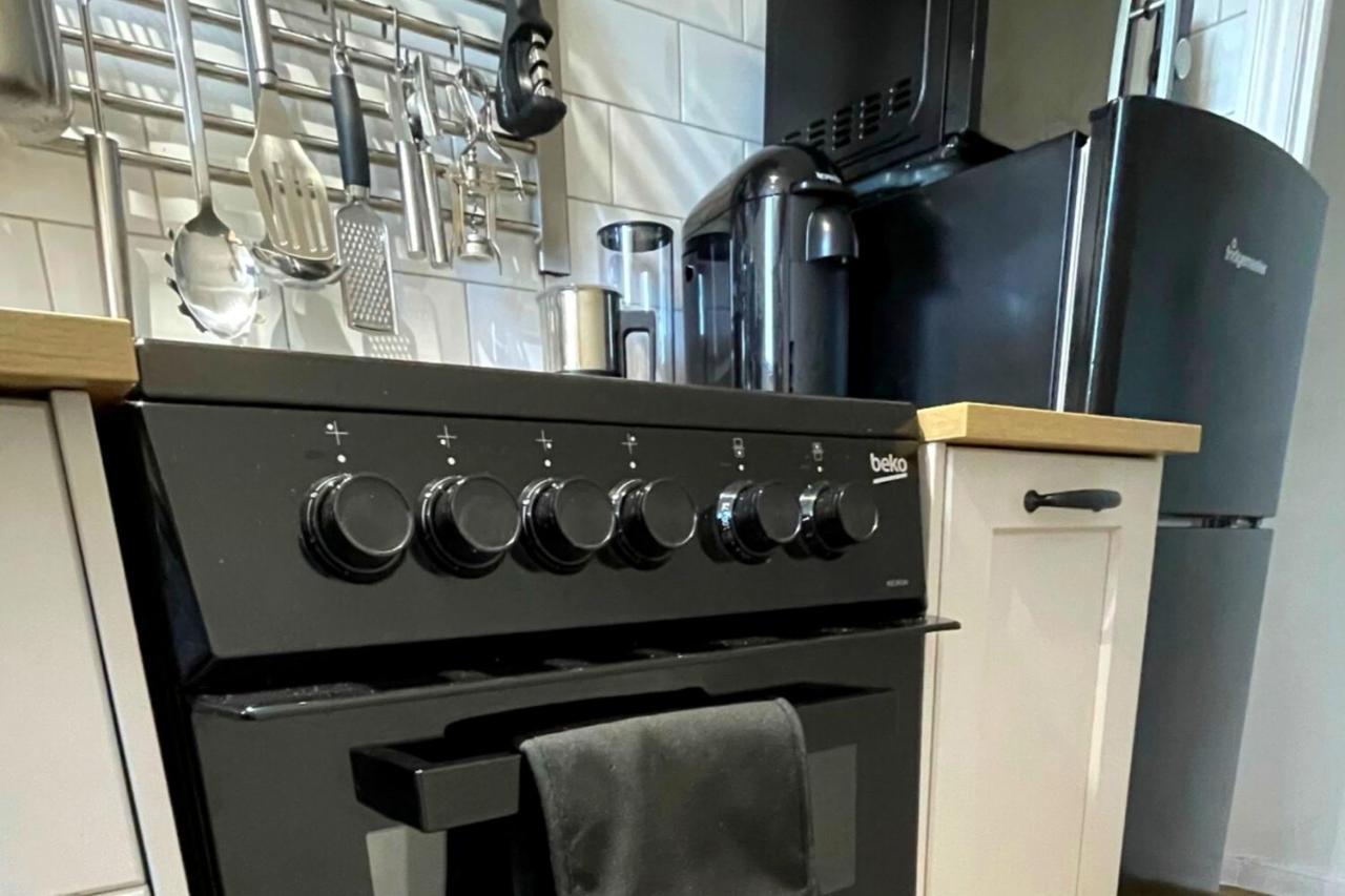 Stunning Luxury Apartment In Central ليمنجتون المظهر الخارجي الصورة